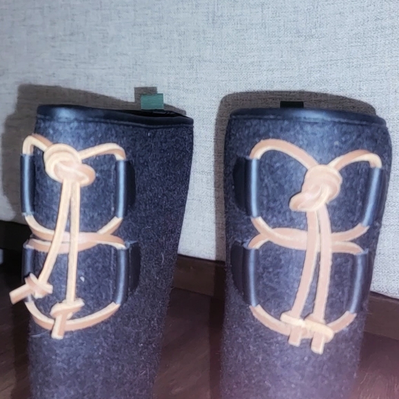 KAMIK Abigail Women size 9 boots. Worn twice. They didn't look good on me. ๐ - Picture 4 of 5